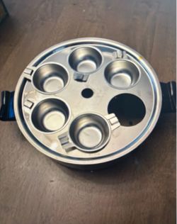 Vintage Saladmaster Egg Poacher