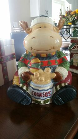 Moose Christmas cookie jar