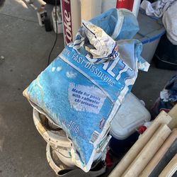 Pool/accessories free for pick up