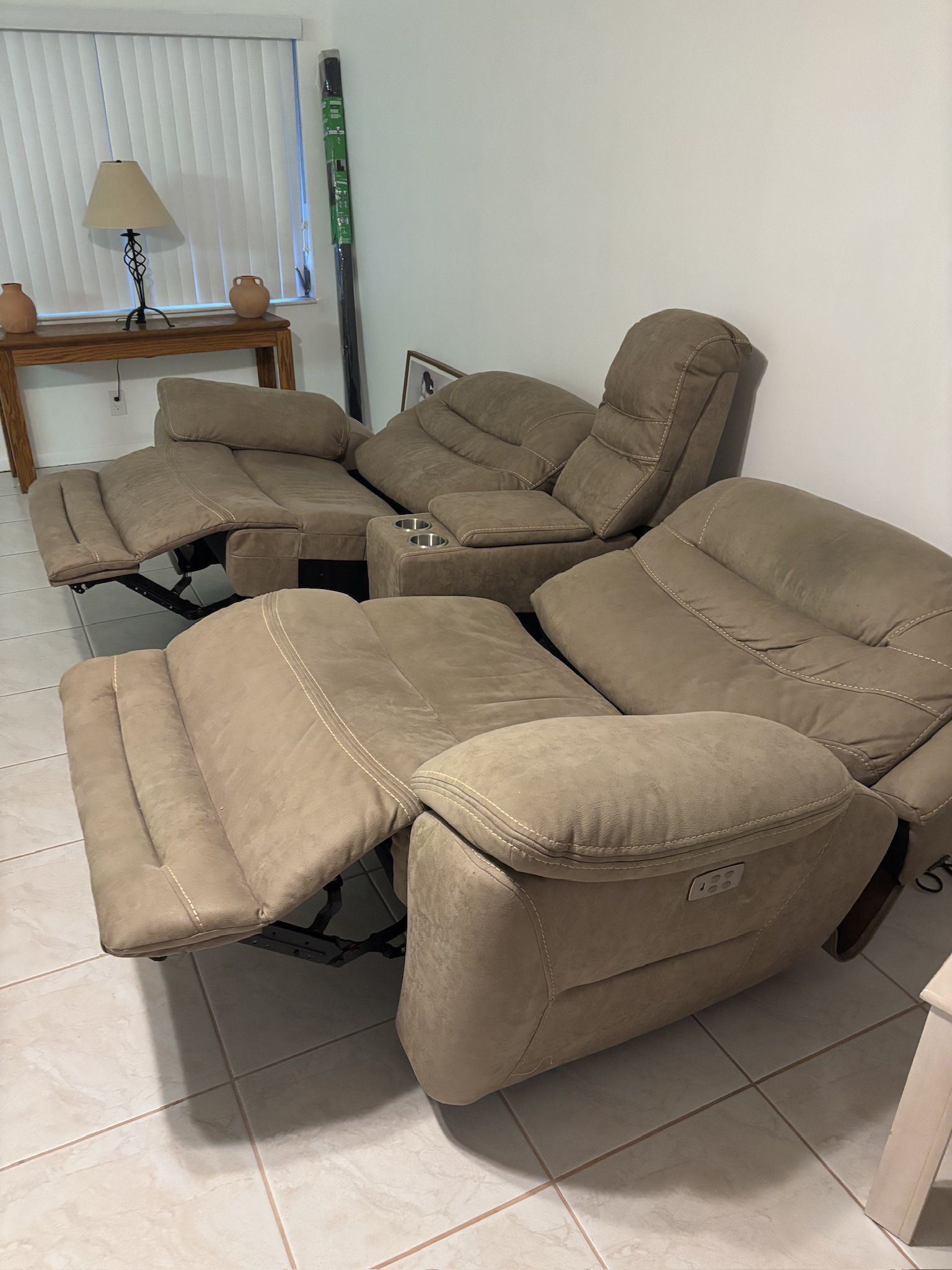 Electric Recliner Couch