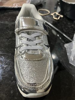 Kids Shoes $10