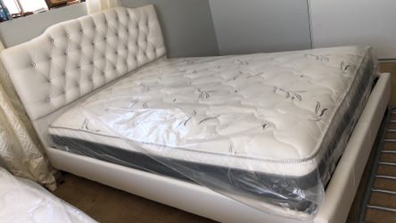 LOCATED IN LOS ANGELES CA BRAND NEW QUEEN BED FOR ONLY $300 MATTRESS INCLUDED π₯ $20 DELIVERY π₯NO SET UPπ₯ β’ We do not assemble β’ Brand new in box