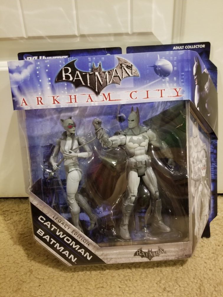 Batman & Catwoman Arkham City 2 pack of action figures