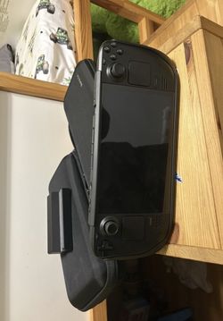 🔥🔥Valve Deck OLED 512GB w/ OFFICIAL DOCK and Skull & Co Grip And Case