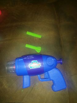Nerf Buzz light year shooting lazer gun that make noise when trigger pulled