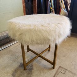 Small Stool, White Faux Fur And Metal(gold color) Hardware