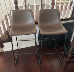 Set of 2 Brown Leather Bar Stools