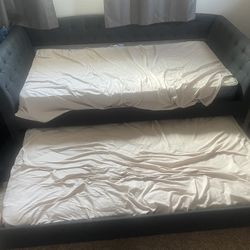 Twin Bed Set W/ Trundle 