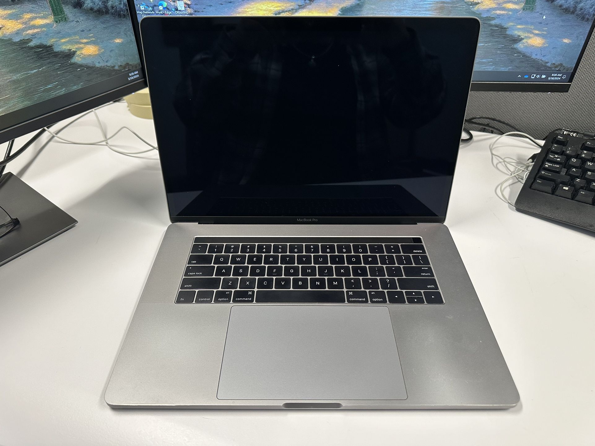 MacBook Pro 2016 I7 16gb Ram