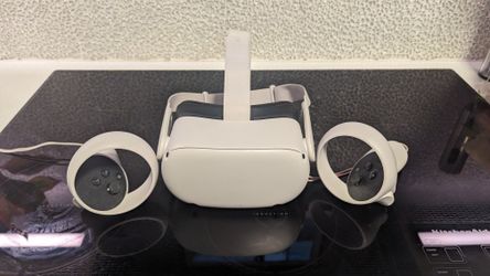 Oculus Quest 2 Perfect Condition