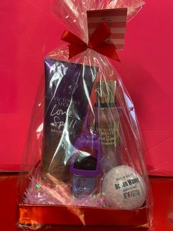 Victoria secret love spell shimmer gift set