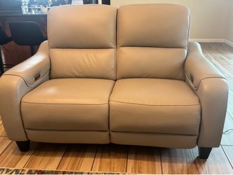 Ashley power Reclining Love Seat Real Leather- Like New