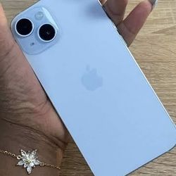 iPhone 15 Unlocked $270 To Any Carrier 10/10 Condition 