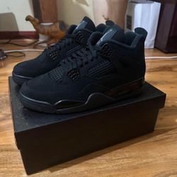 Jordan 4 Black Cats “size 10”