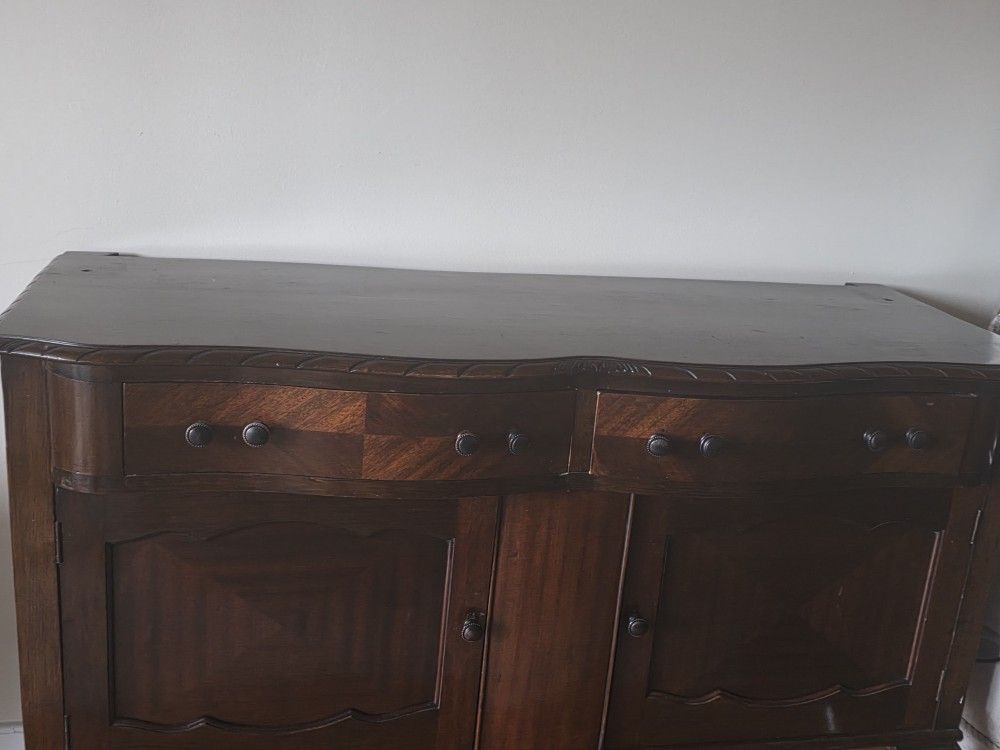 Oak Buffet