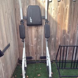 $75 - Pull Up and Dip Bar Power tower