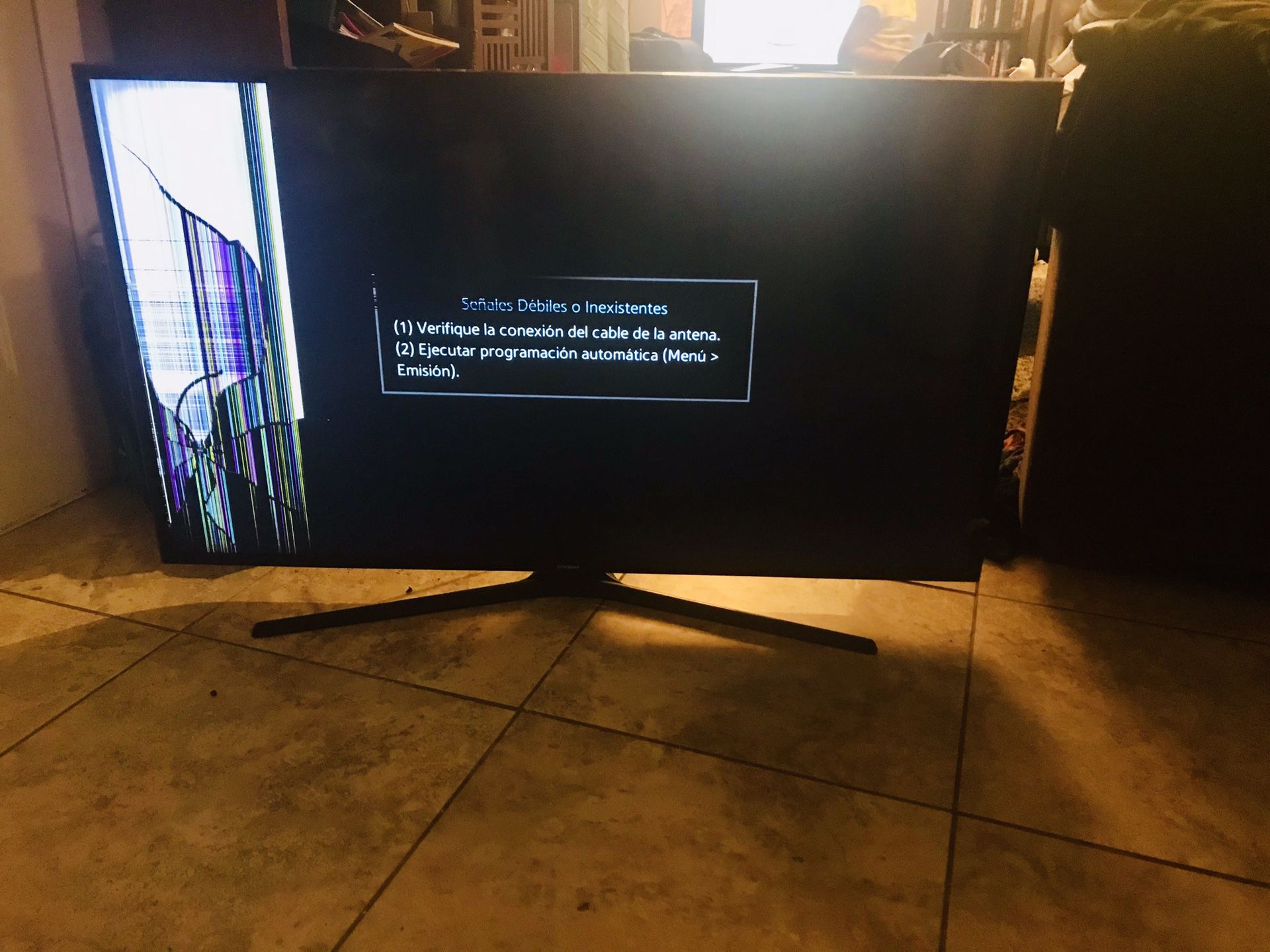 50in Samsung Smart Flat screen TV screen error, not physically cracked