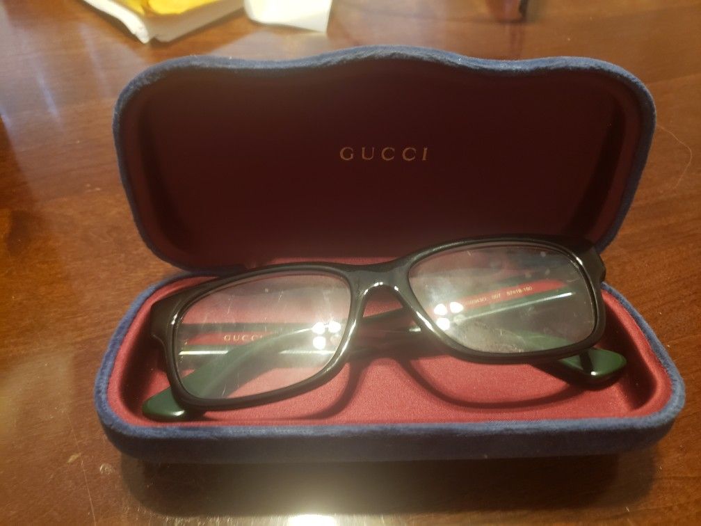 gucci authentic glasses with transition