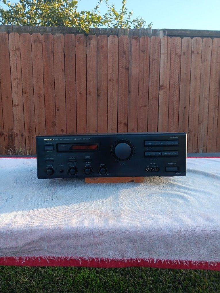 ONKYO A-RV401