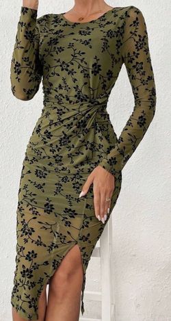 Women's Fashionable Color Block Flower Printed Round Neck Long Sleeve Dress