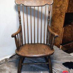 Vintage Rocking chair 