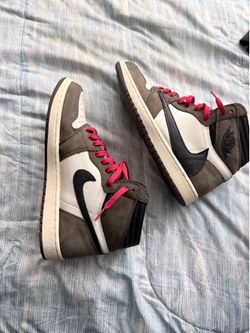 Travis Scott Jordan 1 mocha high