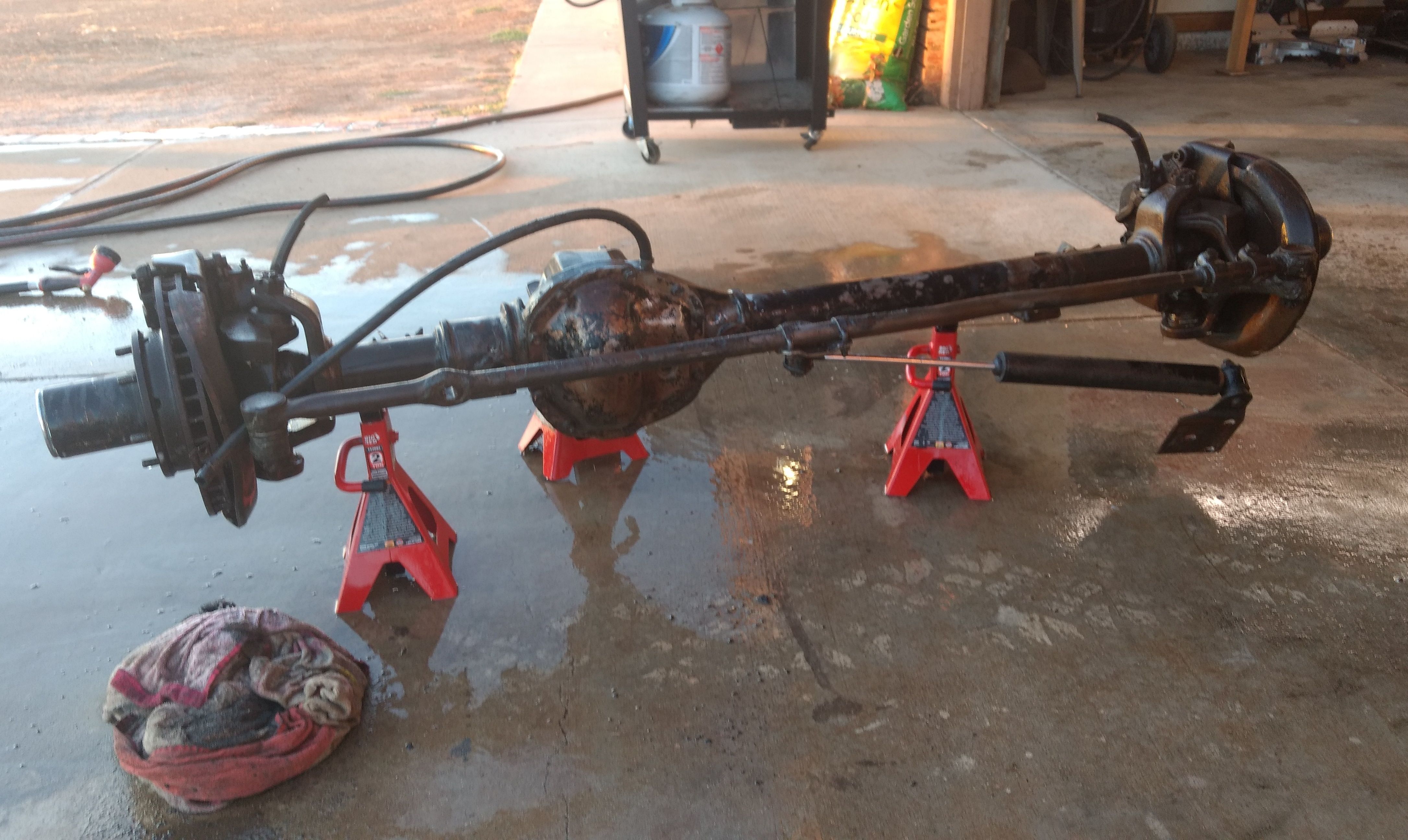Dana 44 axles