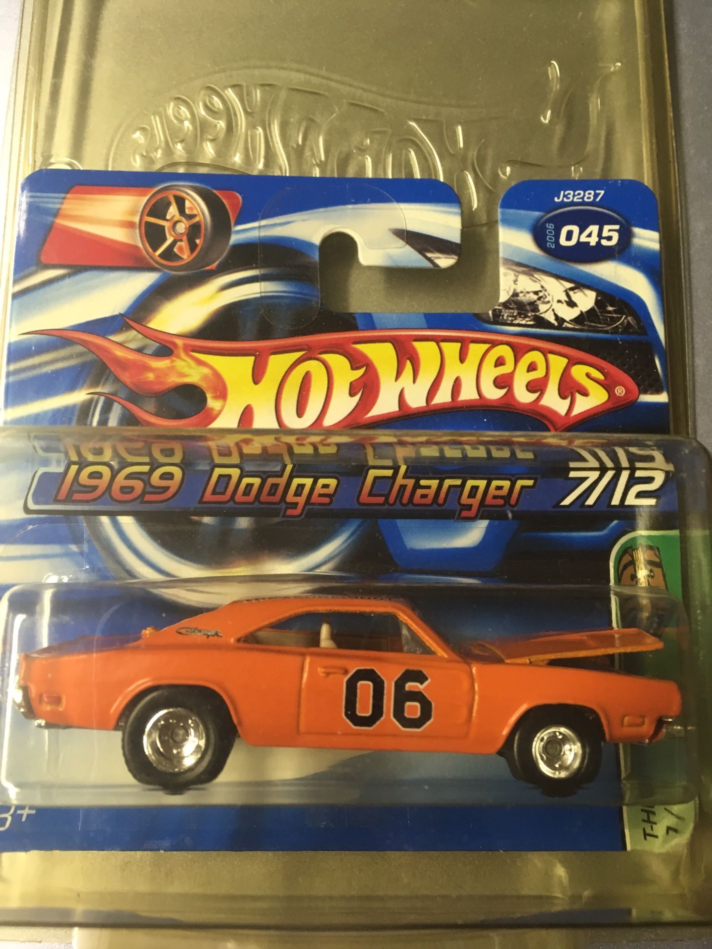 Vintage Hot Wheels Treasure Hunt Inspired by Dukes of Hazzard General Lee Toy Collection Rare short card. Pleas Note: shelf ware on lower right corner