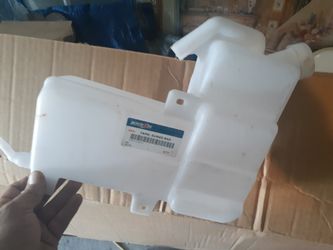 Isuzu Npr Water Reservoir Tank