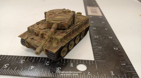 Tiger I Tank Scale 1/72 German Panzer Camouflage Dragon Armor