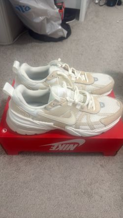 Nike v2k run