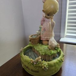 Precious Moments Musical Water Fountain 