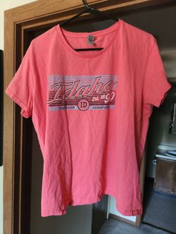 GILDAN heavy cotton women's t-shirt with Idaho state design