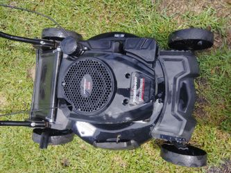 Push mower runs good ready to cut