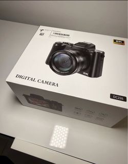 DC226 8K Compact Digital Camera 16x Zoom Touchscreen Autofocus Dual Camera Black
