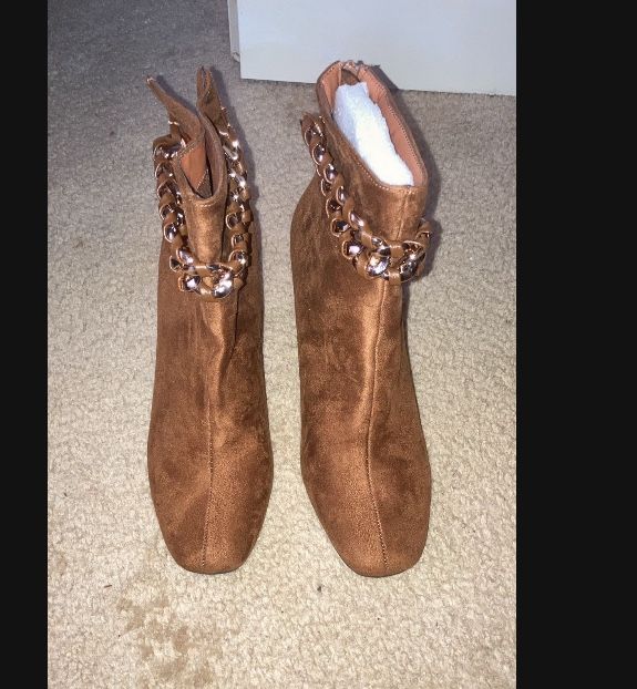 Women Boots Size 11