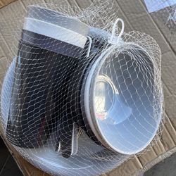 Plastic Camping Plates and Bowls Set,