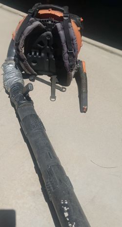 Commercial blower working perfectly