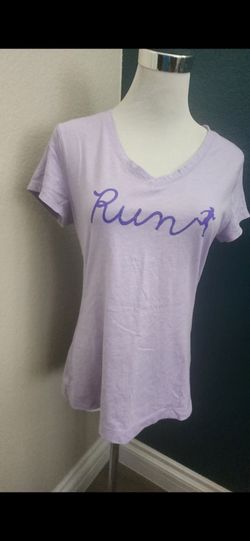 Tek gear run shirt in size M