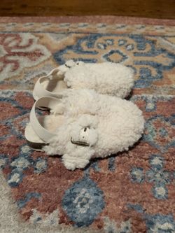 Toddler slippers 7c