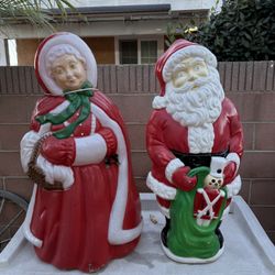 Vintage Christmas Decorations. Blow Mold Santa Claus.