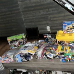 Huge Lot Assorted Lego Lot Toys! Star Wars 75131, City 60284, Minecraft 21141 and so Much More
