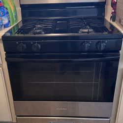 Amana 30-in 4 burners 5.1-cu ft Freestanding Natural Gas Range ( Stainless Steel )
