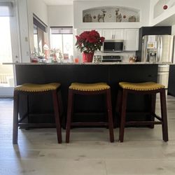 Short Bar Stools