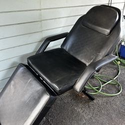 Tattoo Chair Used In Great Condition 