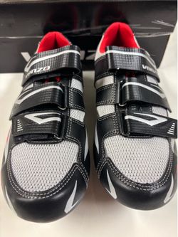 Venzo Cycling Shoes w/ Cleats – Women’s 9.5 / Men’s 8 – Excellent Condition