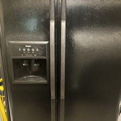 Maytag Side By side Refrigerator 