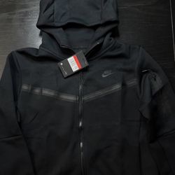 nike tech hoodie