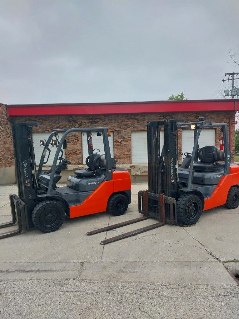Pair of Toyota 6000 LB Pneumatic Forklift