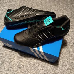 Mercedes -AMG Patromas Formula 1 Team Adidas Shoes